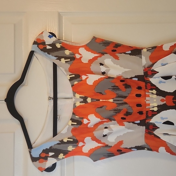 Maggy London Sleeveless Orange and Black Ikat Print Dress Size 2 - Picture 2 of 11